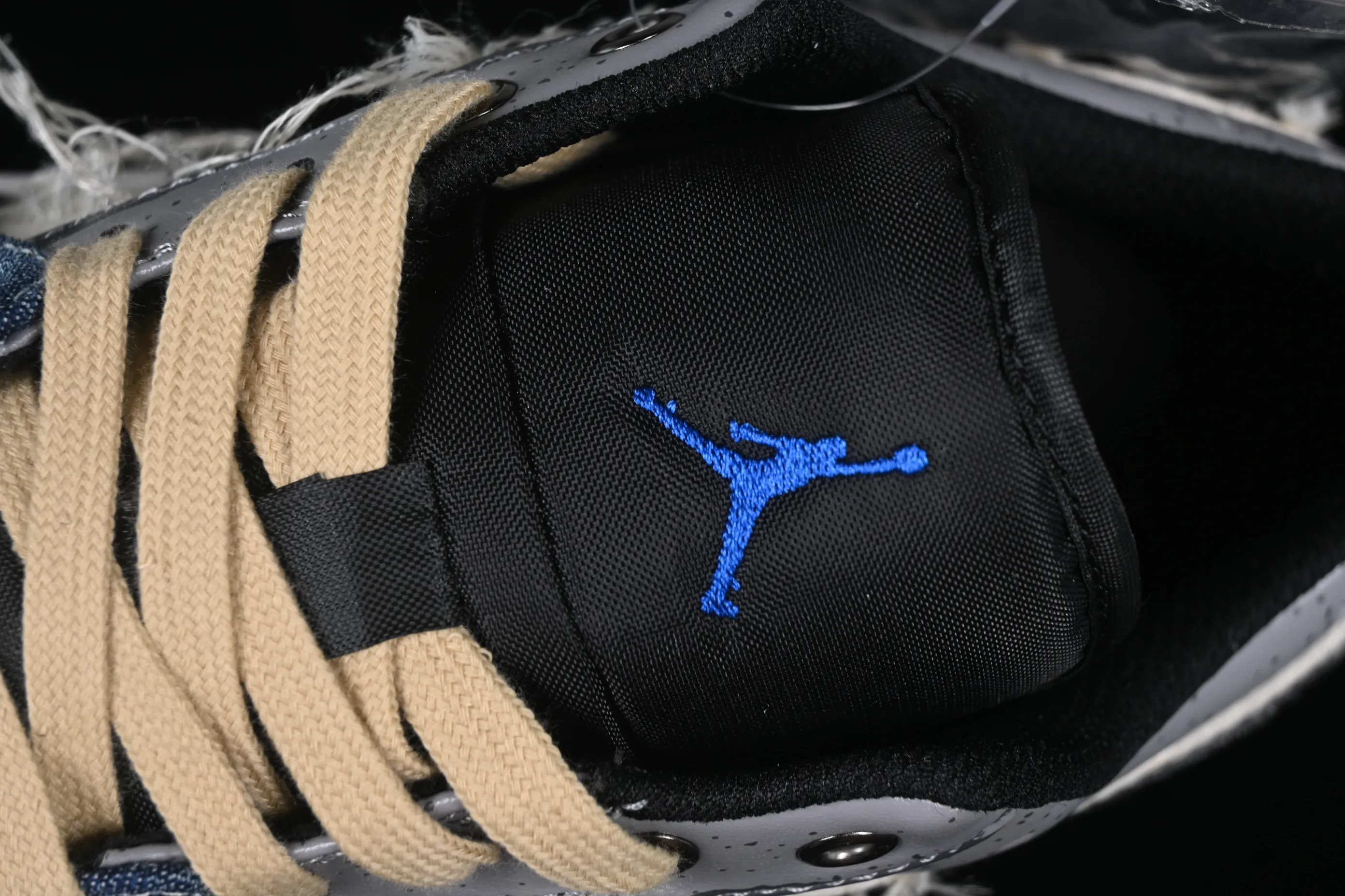 All Categories Air Jordan Jordan Series Basketball Shoes Air Jordan 1 Low Air Jordan 1 Low AJ1 Joe 1 Panda Prank Wave Fisherman Overfishing Blue Brown Gray Low-top Retro Basketball Shoes 553558-140